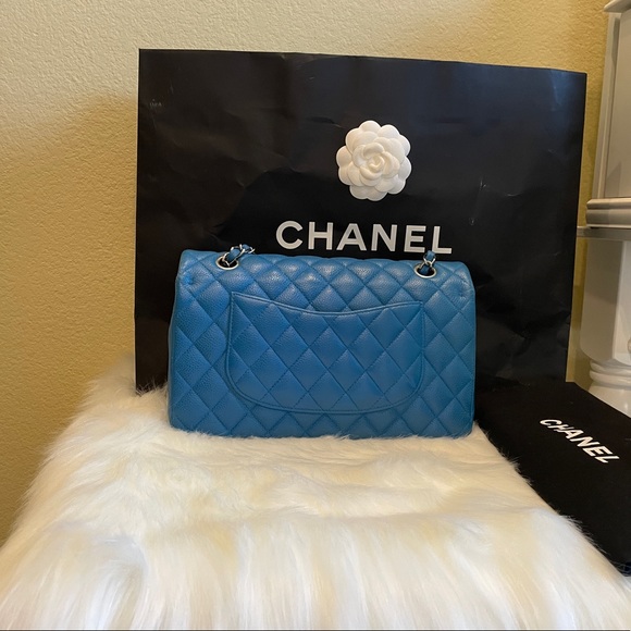 Auth Medium Chanel - Picture 3 of 14